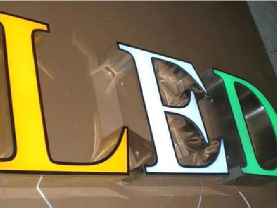 荔浦介绍LED招牌的基础知识。